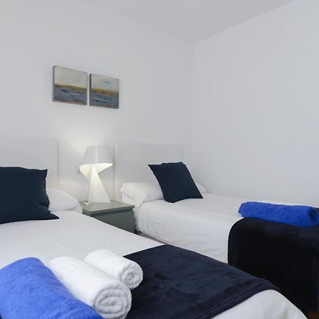 Sea Front Apartment In Marbella Center Bagian luar foto