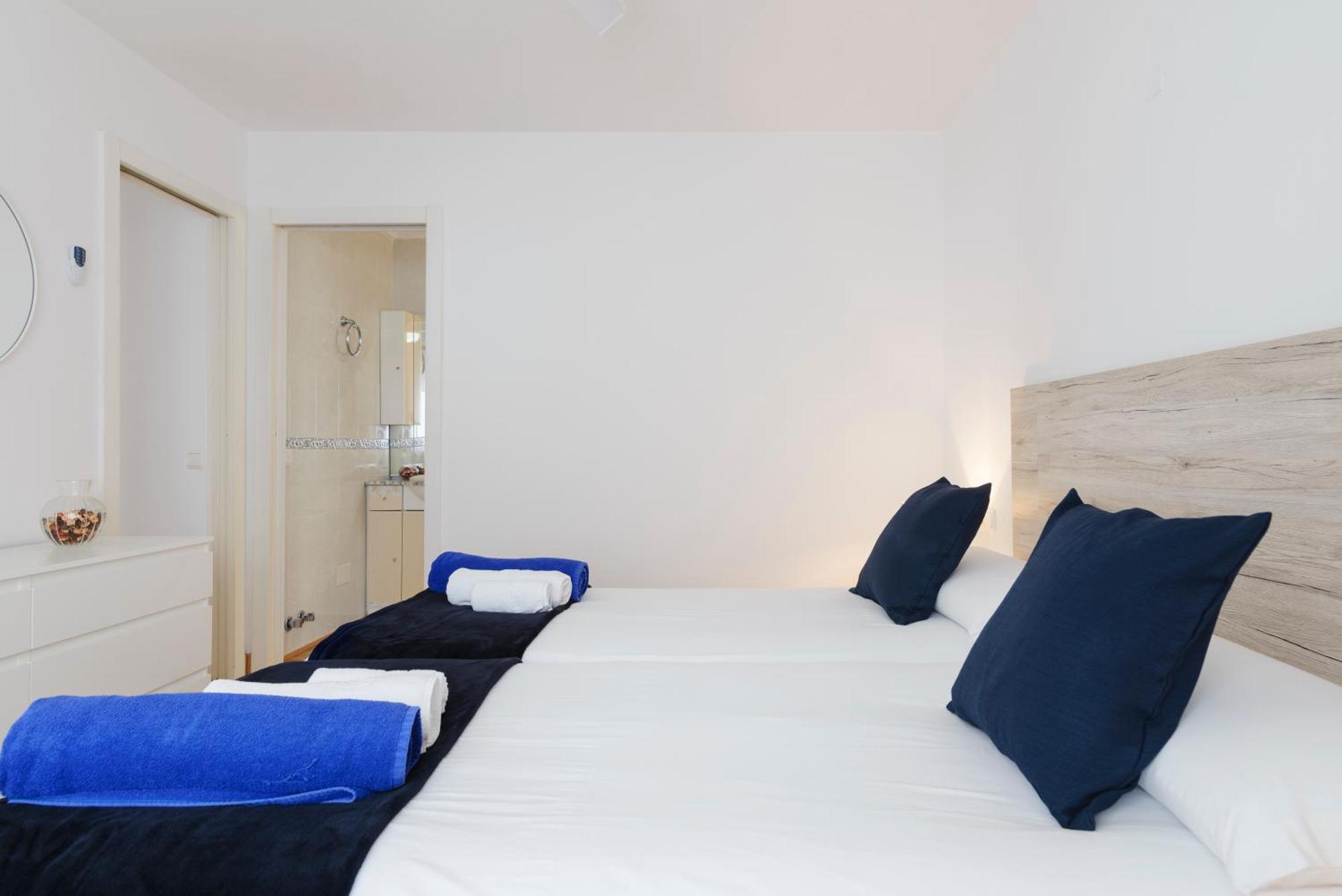 Sea Front Apartment In Marbella Center Bagian luar foto