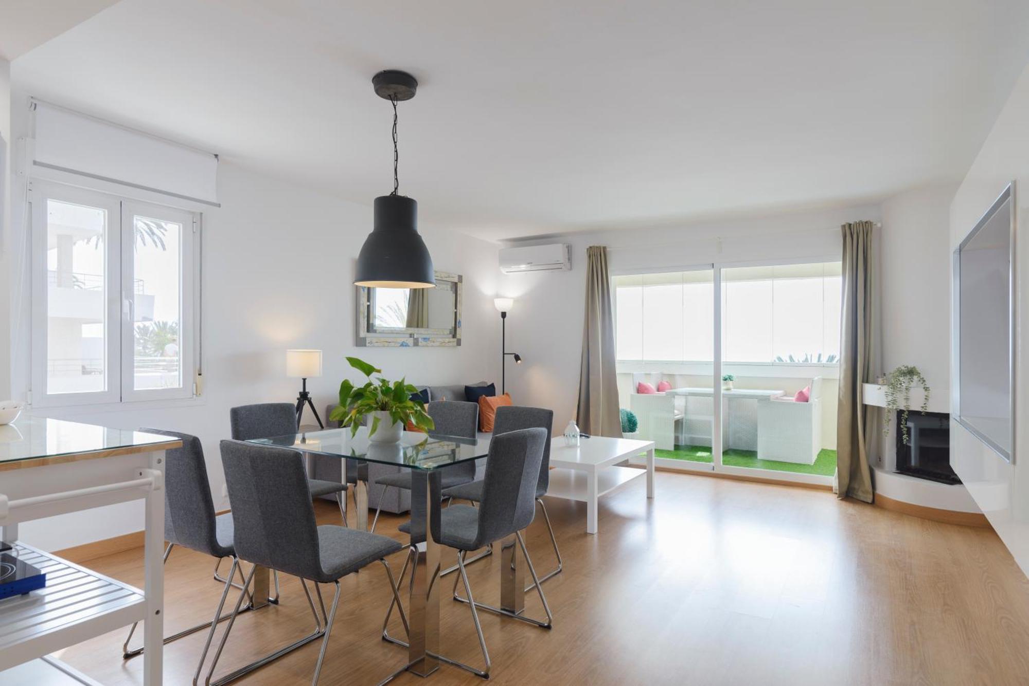 Sea Front Apartment In Marbella Center Bagian luar foto